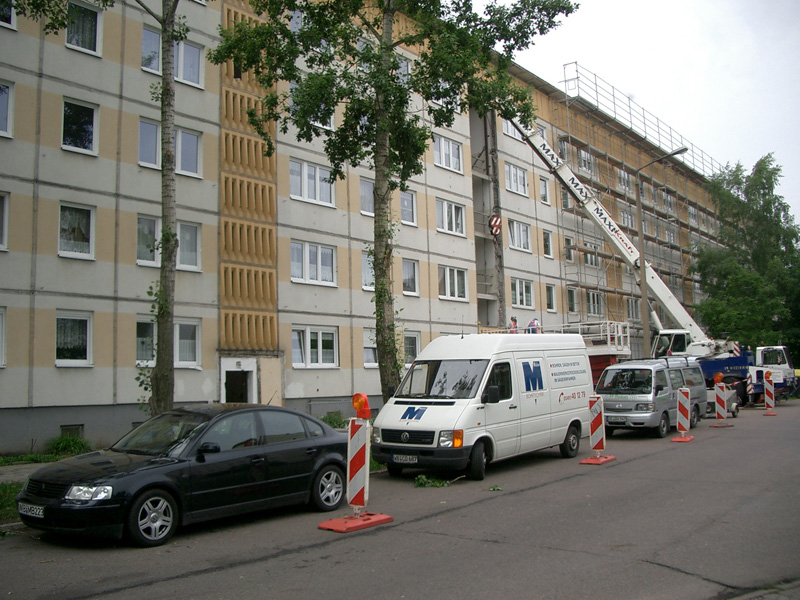 Aufzugsanbauten in Halle